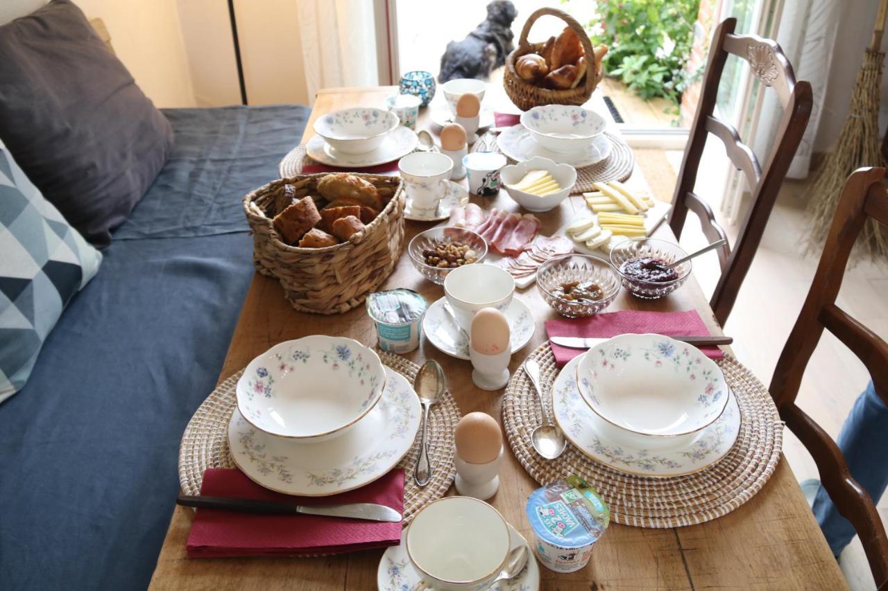 Bed and Breakfast Manoir Du Taillis Heugon Esterno foto