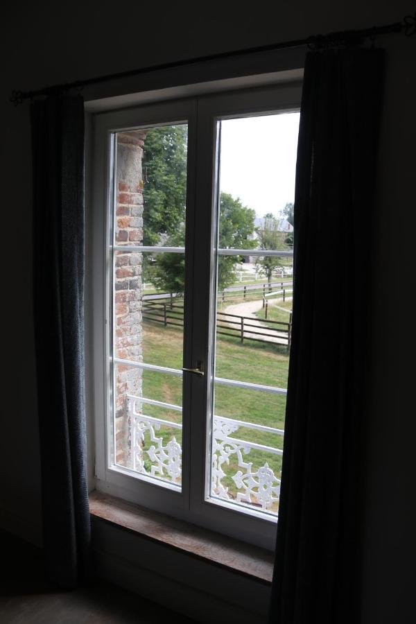 Bed and Breakfast Manoir Du Taillis Heugon Esterno foto