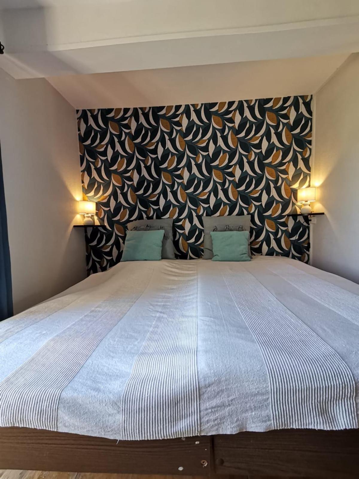 Bed and Breakfast Manoir Du Taillis Heugon Esterno foto
